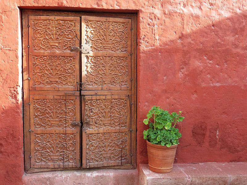 Monastery of Santa Catalina - Peru by Nicole - Creative like Nomads