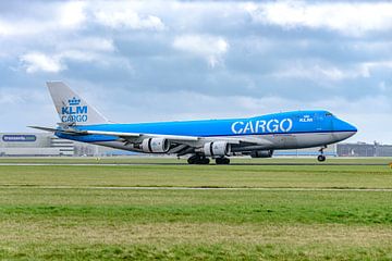 Landing KLM Cargo Boeing 747-400ERF.