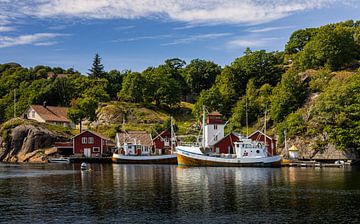 Hafen an der norwegischen Südküste von Adelheid Smitt