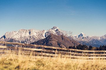 Vue sur les Alpes orientales près de Saalbach-Hinterglemm