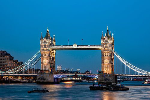 Die Tower Bridge in London