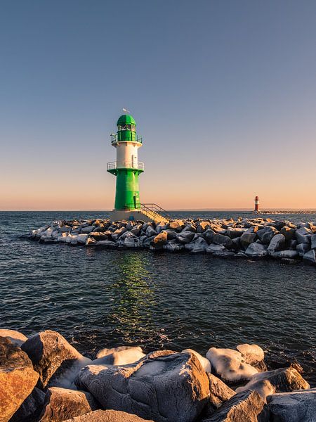 The mole in winter time in Warnemuende, Germany by Rico Ködder