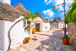 Trulli von Alberobello. Apulien, Italien.