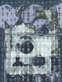 Abstrakte geometrische Formen in Flieder, Grau, Weiß von Dina Dankers