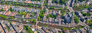 Luftbildpanorama des Anne Frank Hauses, der Westerkerk, der Prinsengracht und der Keizersgracht von Anton de Zeeuw