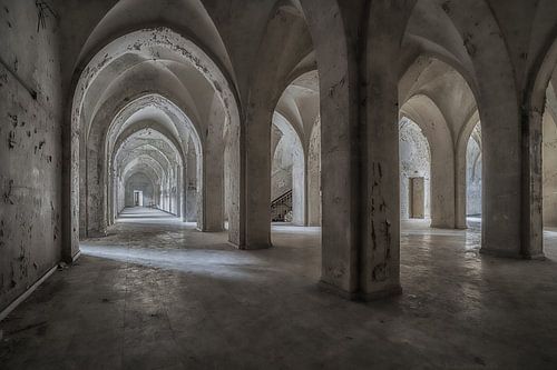 belle vue d'une salle déserte