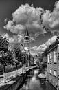 Elleboogkerk en Langegracht historisch Amersfoort in zwart-wit van Watze D. de Haan thumbnail
