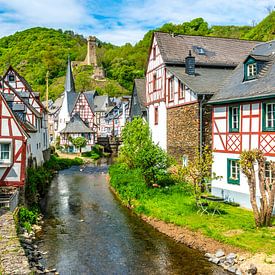 Monreal Duitsland, Eifel. van Fotografie Arthur van Leeuwen