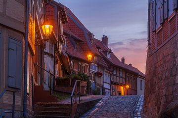 Oude stad, Quedlinburg; Harz gebergte van Torsten Krüger