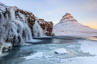 Bevroren sneeuwlandschap in Ijsland van William Linders thumbnail
