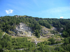 Bergwelten XXII - Naturkulisse im Val San Giacomo von Helmut Martin - The Art of Stone - Steinkunst & Photographie