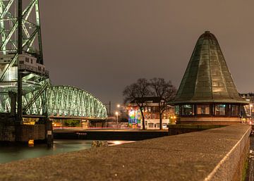 Koninginnebrug en de Hef van Nicolette Eekhof