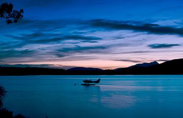 Coucher de soleil et hydravion au lac Te Anau - Nouvelle-Zélande