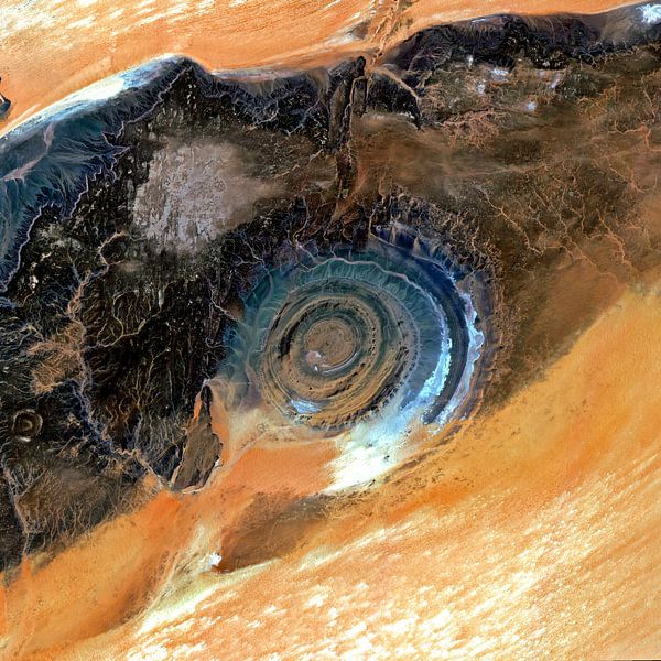 Eye of the Sahara by Bart Hoorweg