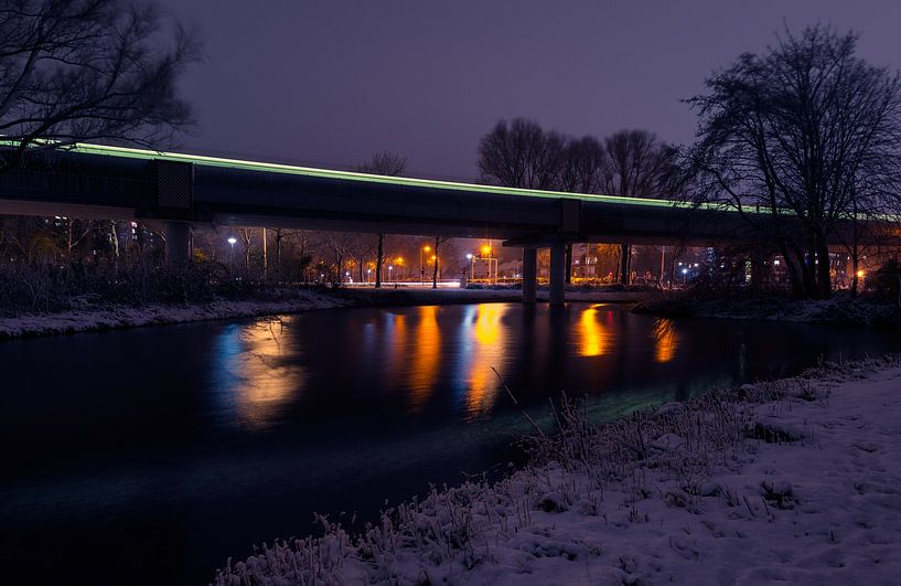 De metro in Spijkenisse van Ronne Vinkx