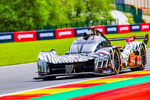 De Peugeot 9X8-hypercar op Spa-Francorchamps