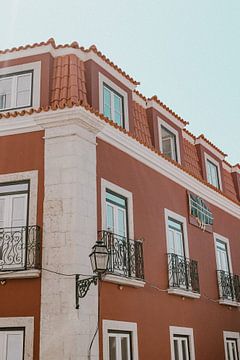 Kleurrijk gebouw in Lissabon
