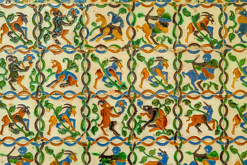 Carreaux muraux anciens en céramique à l'Alcazar Reales de Séville sur Patricia Hofmeester