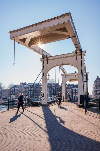 Le maigre pont (Magere Brug) d'Amsterdam par John Verbruggen