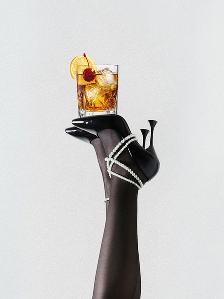 Fashionable Drink by Dagmar Pels