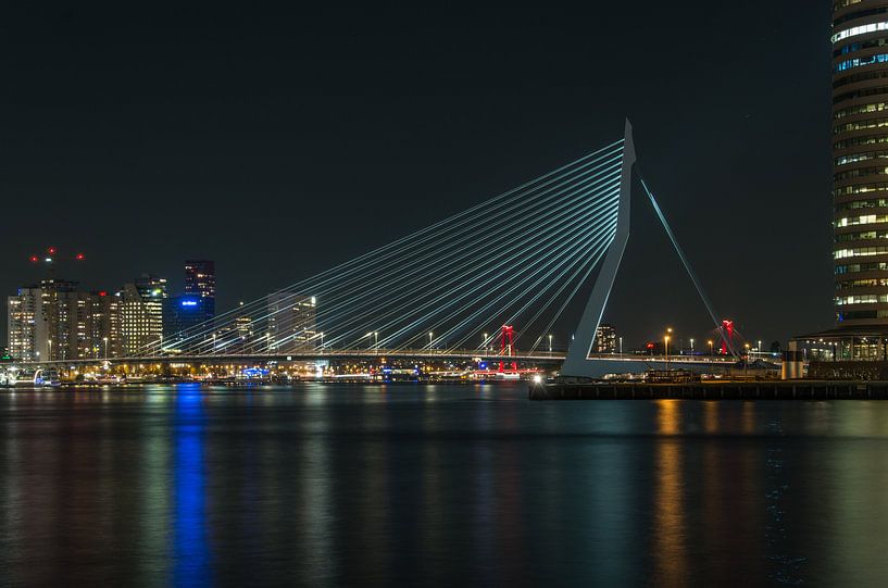 Erasmusbrug by Night van Jasper Los