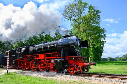 Stoomtrein met rook van de locomotief