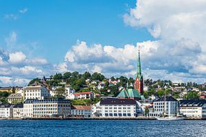 Blick auf die Stadt Arendal in Norwegen