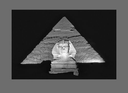 Sphinx and pyramid of Chephren