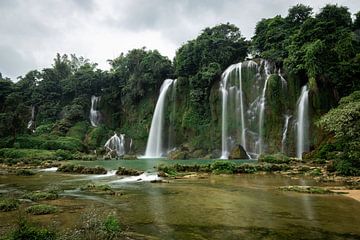 La cascade de Bann Gioc, à la frontière du Viêt Nam et de la Chine. sur Claudio Duarte