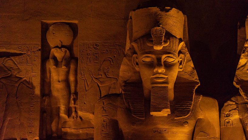 Abou Simbel de nuit, Égypte par Jessica Lokker