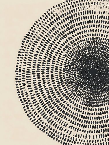 Abstraktes Schwarz-Weiß-Kunstwerk mit organischem Kreismuster auf beigem Hintergrund von But First Framing