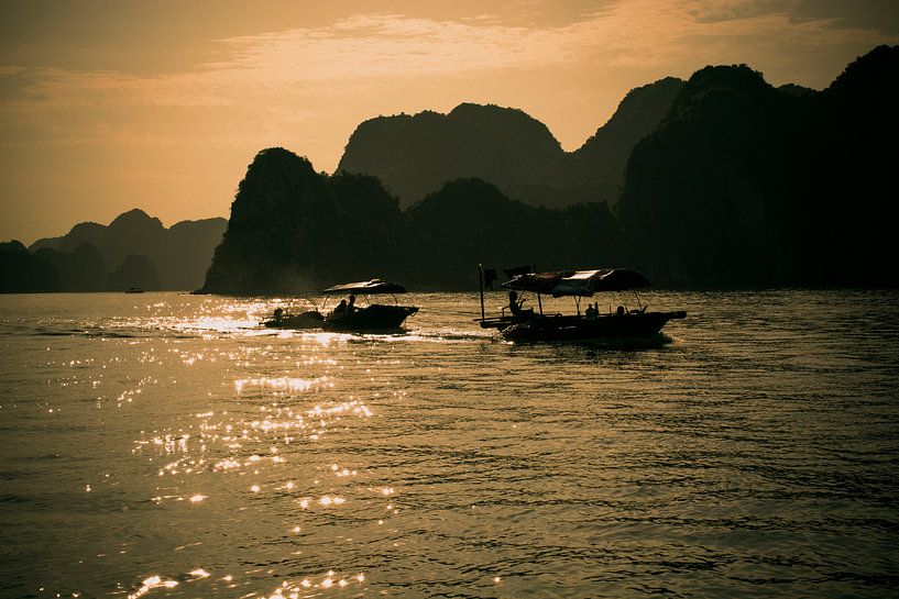 Bootjes in de zon in Vietnam van Godelieve Luijk