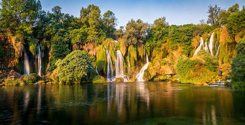 Serene watervallen