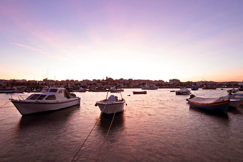 De haven van Alvor in Portugal bij zonsondergang von Eye on You