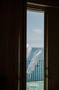 Doorkijk balkon deur middellandse zee Italie van sonja koning thumbnail
