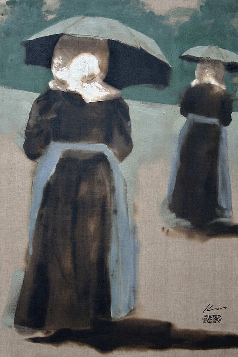 Huizervrouwen met plu van <span class="secondary-font">Pieter Hogenbirk</span>