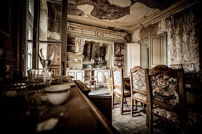 Een kijkje in een verlaten kasteel van SchippersFotografie