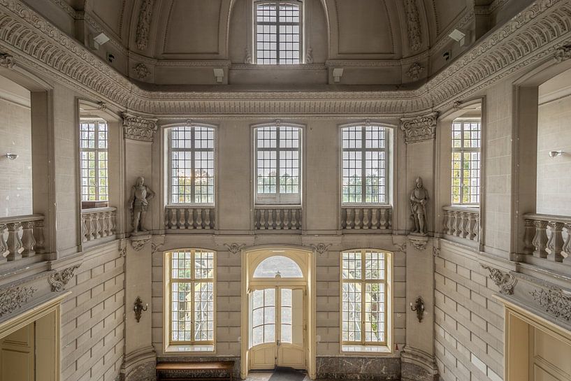 une entrée de château magique par Leon Ouwehand