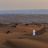 Nomade dans le désert sur Mark Sluijmers