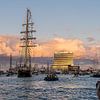 Zonsondergang tijdens Sail Amsterdam 2025 van Jeroen de Jongh Fotografie