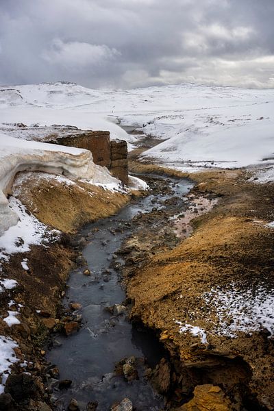 Simmering mud pools and steaming sulfur springs at Seltún (Krysuvík) Iceland by Anouschka Hendriks