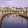 Prato della Valle in Padua van Patrick Lohmüller