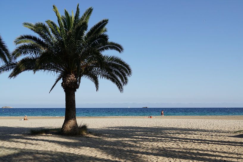Ibiza beach. by Yvonne Stroomberg