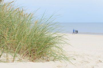 Strand bij Swinoujscie op het eiland Usedom aan de Poolse Oostzeekust van Heiko Kueverling