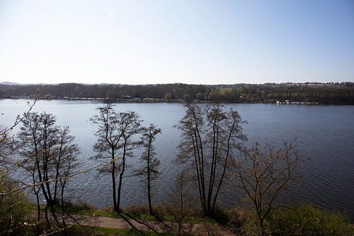 Impressies van het Baldeney-meer in Essen, Duitsland