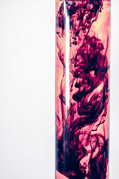 Kleur lost op in water van Mixed media vector arts