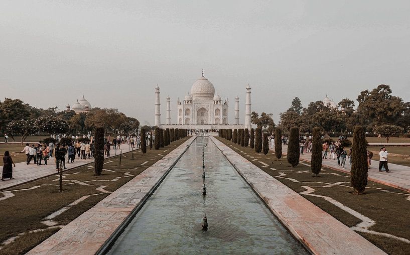 Taj Mahal by Hello Pompoyo