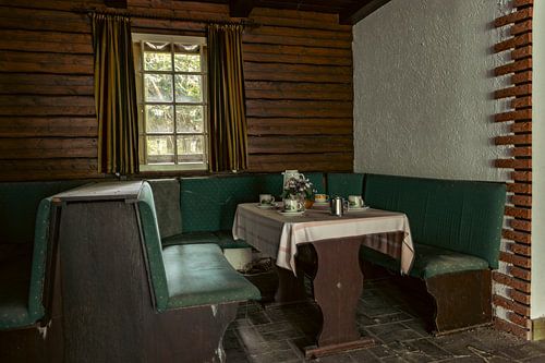 Knus Zitgedeelte in Verlaten Hotel van Het Onbekende