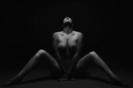 Nude photography by Kenneth Stamp