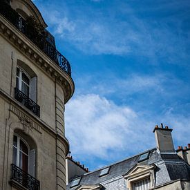 Hotel in Paris by Robert Snoek